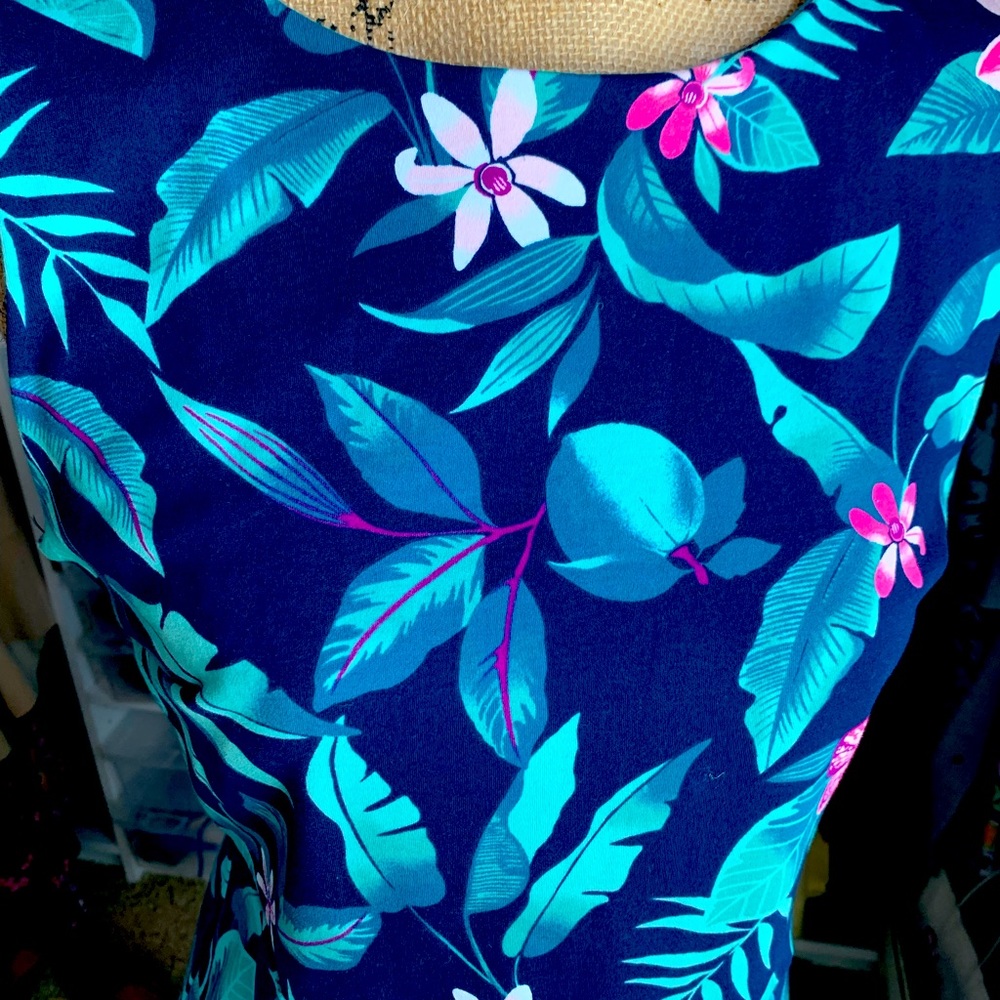 Island Print Sleeveless Dress